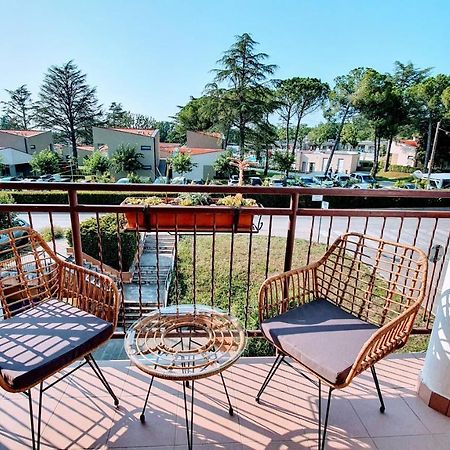Luxury Apartment - Few Minutes From The Sea ポレッチ エクステリア 写真