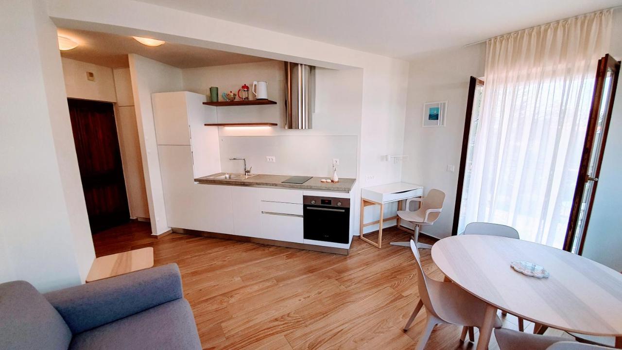 Luxury Apartment - Few Minutes From The Sea ポレッチ エクステリア 写真